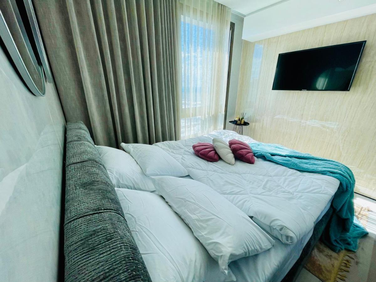 Carmel Holiday Apartments 네타니아 외부 사진
