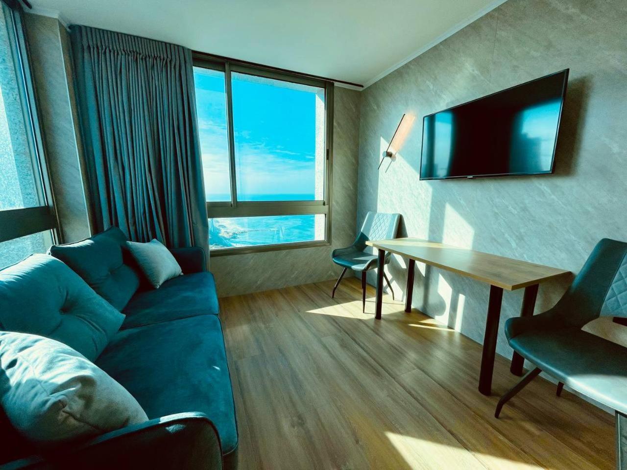 Carmel Holiday Apartments 네타니아 외부 사진
