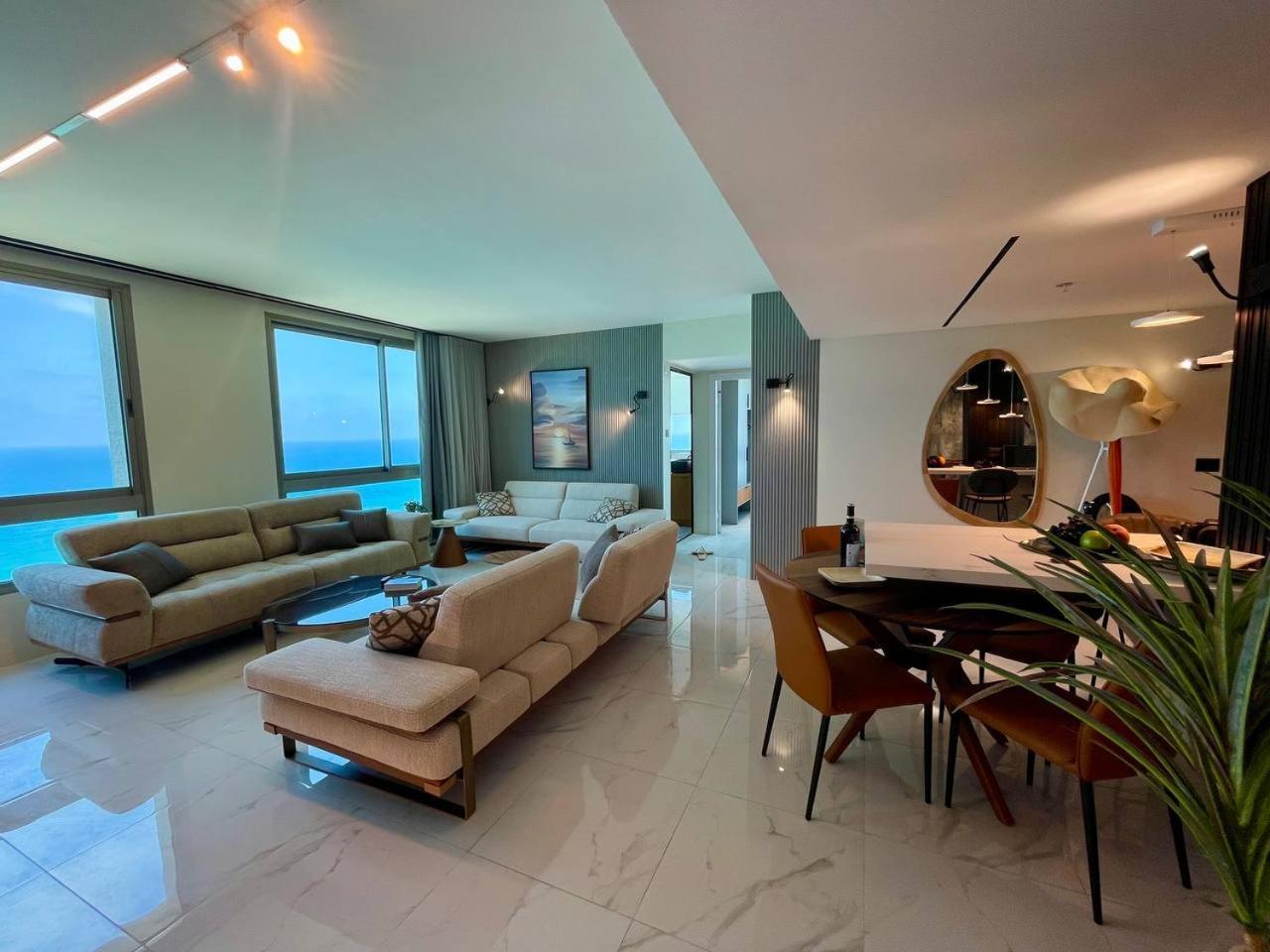 Carmel Holiday Apartments 네타니아 외부 사진